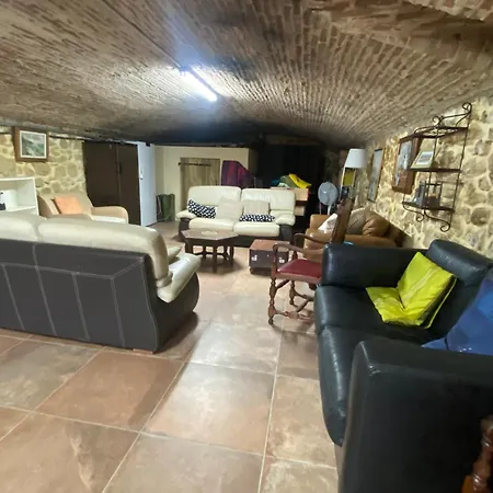 Holiday home In Mas Uzes Zwembad En Grote Tuin *