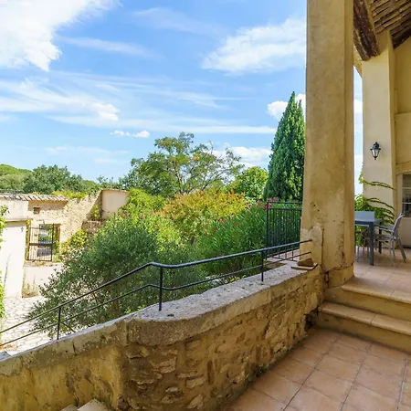 In Mas Uzes Zwembad En Grote Tuin Tresques