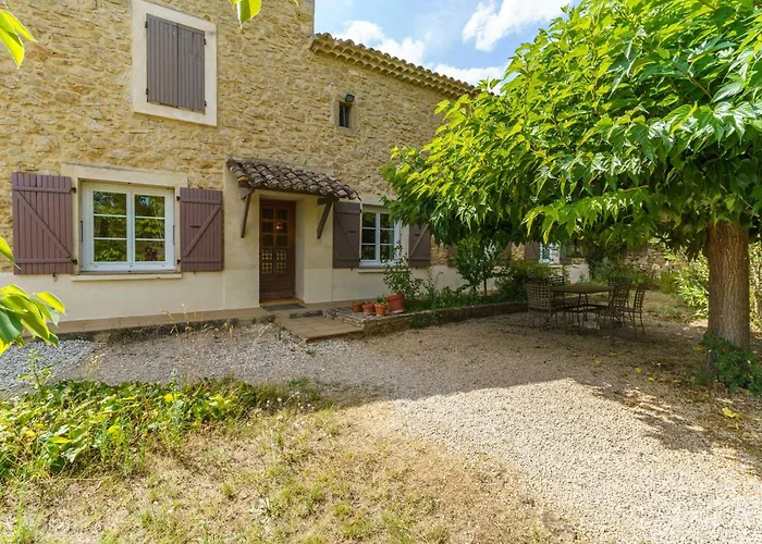 Prázdninový dům In Mas Uzes Zwembad En Grote Tuin